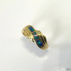 J3877